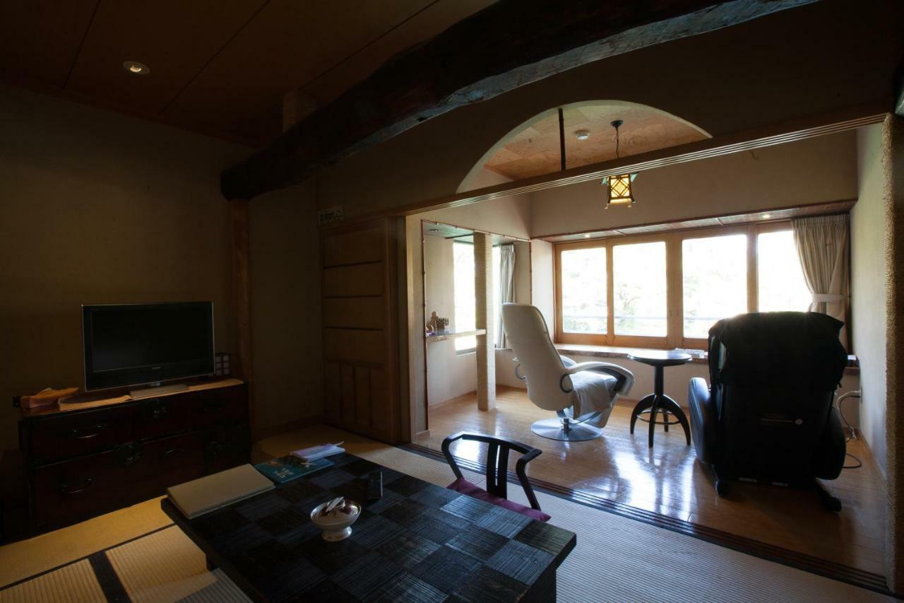 Chitose Wine&Oyado Hotel มิยาสึ ภายนอก รูปภาพ
