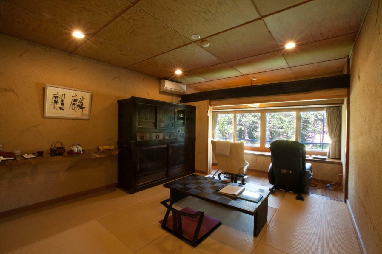 Chitose Wine&Oyado Hotel มิยาสึ ภายนอก รูปภาพ